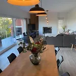 펜션 Het Kastanjehuis Orlitain